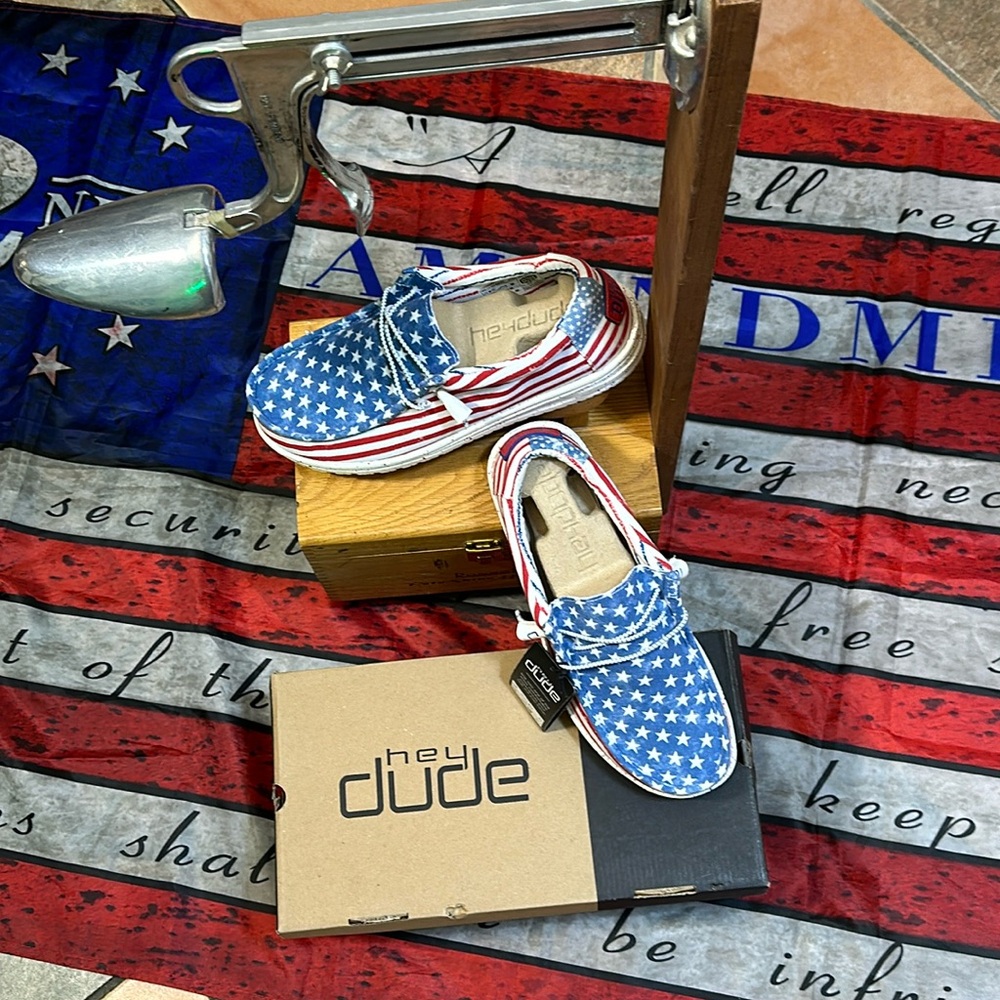 Hey Dude WALLY Stars n Stripes